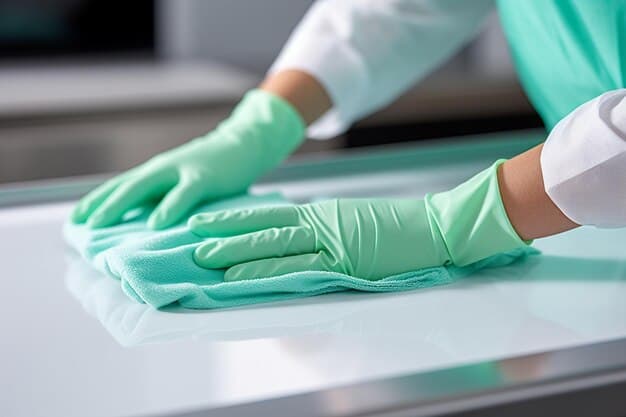 Praxisreinigung im Kanton Schwyz - professionelles Artikelbild zu Reinigungsarbeiten